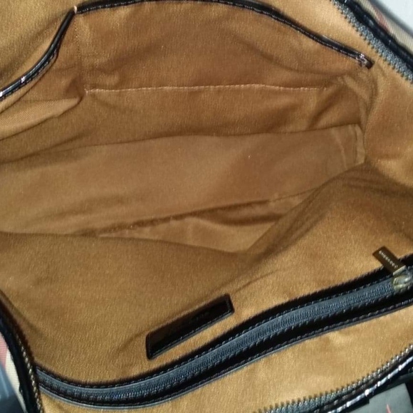 Authentic Burberry Classic Nova Check Handbag - Picture 2 of 2